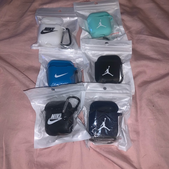 Air pod case - Picture 1 of 1